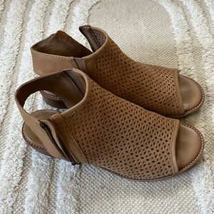 Sofft Zip Up Ankle Boot/Sandals